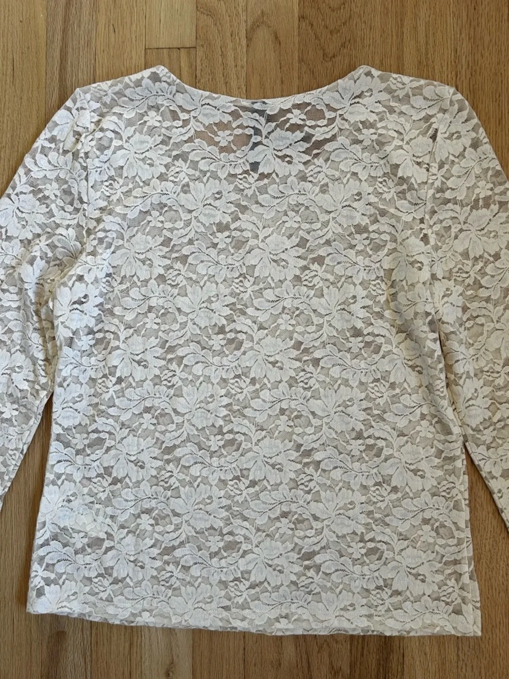 ANTHROPOLOGIE long sleeve lace crew neck top romantic almond milk cream size L